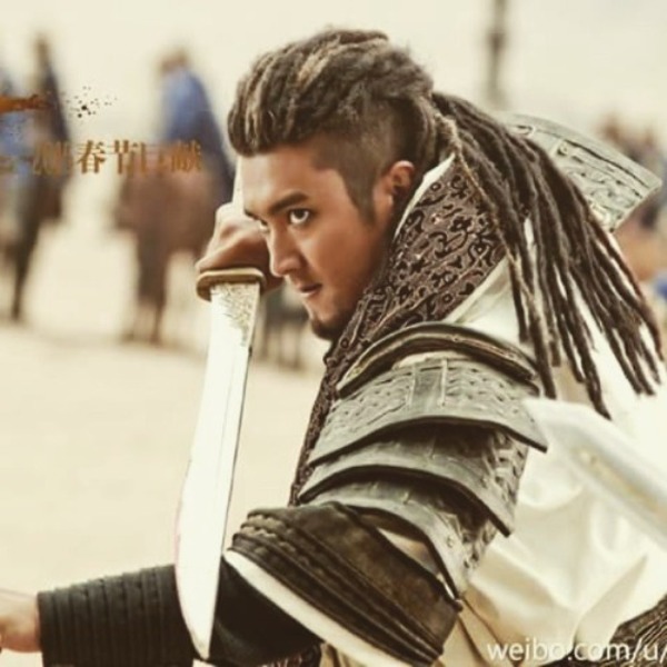 Choi SiWon biến thành dũng tướng sa mạc trong “Dragon Blade” 10