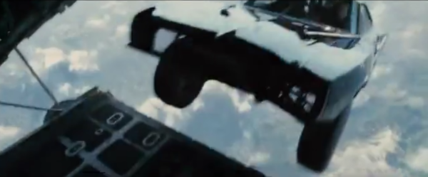 Quái xế “Furious 7” bị kẻ thù phá tan nhà nát cửa 5