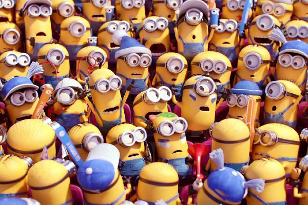 Cười “té ghế” với đám fan cuồng thể thao Minions 1