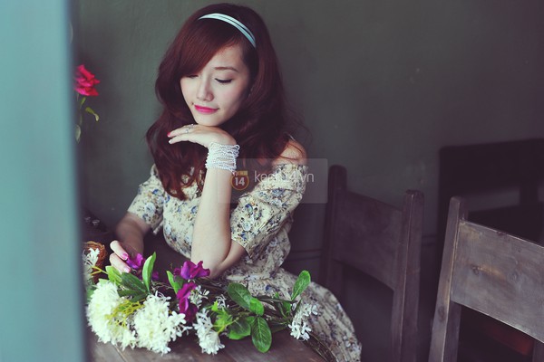 V&aacute;y hoa vintage t&ocirc; điểm m&ugrave;a h&egrave; th&ecirc;m dịu d&agrave;ng 6