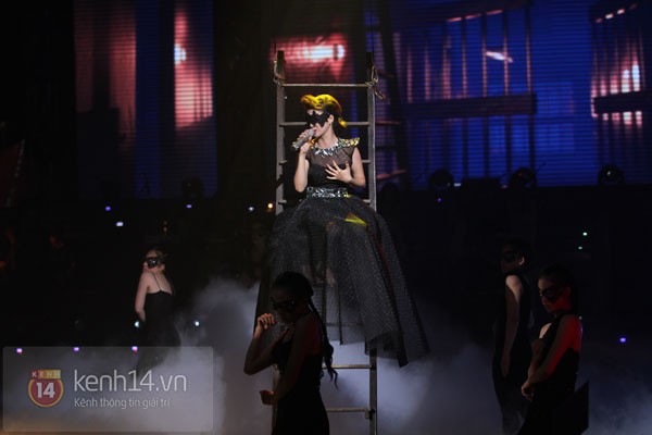 Hương Tràm trở thành quán quân The Voice Việt mùa giải đầu tiên 21