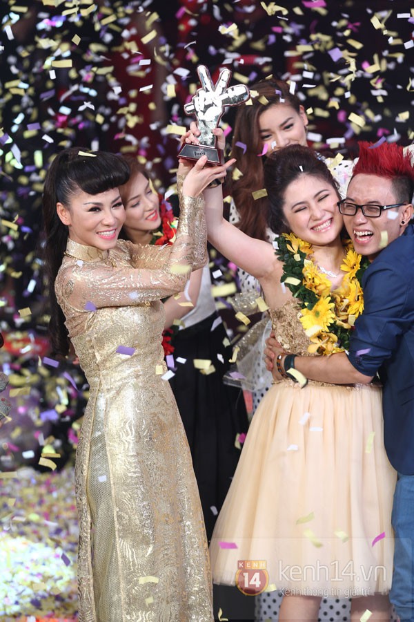 Hương Tràm trở thành quán quân The Voice Việt mùa giải đầu tiên 1