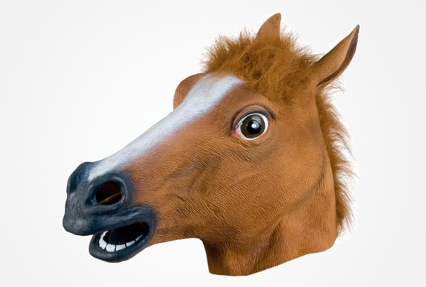 Mặt nạ hình đầu ngựa 1