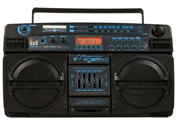 Đ&agrave;i ph&aacute;t nhạc điện tử theo phong c&aacute;ch Retro 2