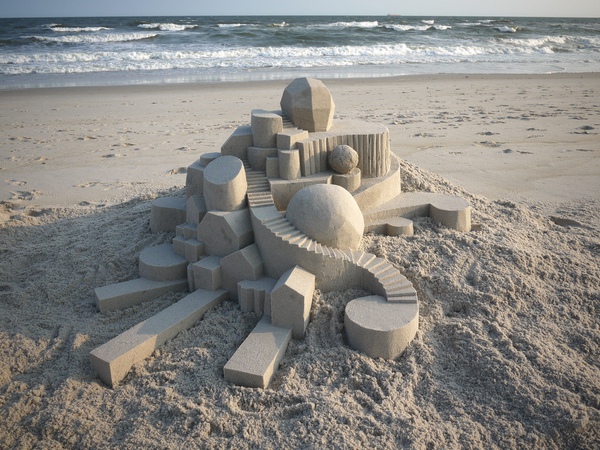 Mê mẩn trước hình khối kiến trúc làm từ cát 3
