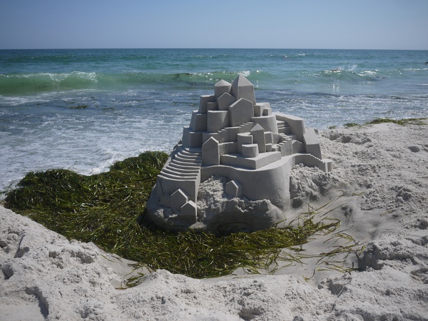 Mê mẩn trước hình khối kiến trúc làm từ cát 10