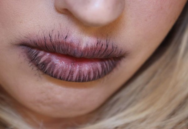 15 mẫu make-up môi dành riêng cho Halloween 23
