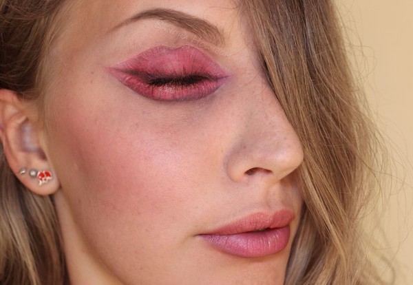 15 mẫu make-up m&ocirc;i d&agrave;nh ri&ecirc;ng cho Halloween 26