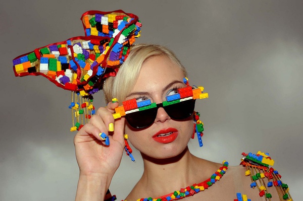 Những phụ kiện thời trang lấy cảm hứng từ Lego 3