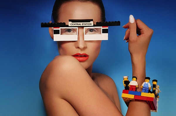 Những phụ kiện thời trang lấy cảm hứng từ Lego 7