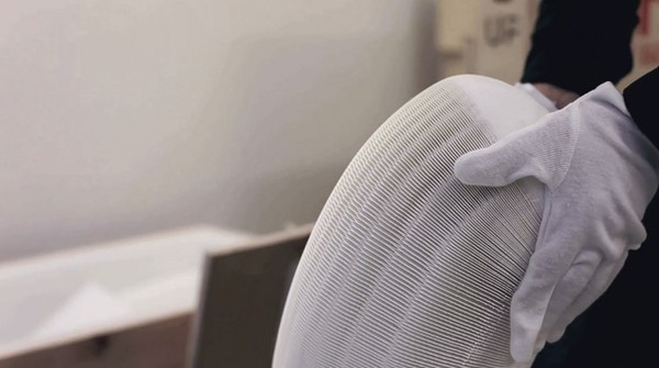 Tượng giấy tạo cảm gi&aacute;c đ&agrave;n hồi si&ecirc;u "dị" 4