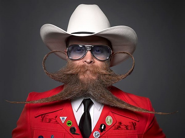 Những bộ râu "dị" nhất trong cuộc thi vô địch râu quốc gia 9