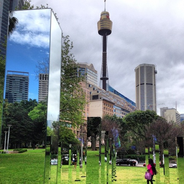 Lạc vào mê cung gương ngoạn mục trong một công viên ở Sydney 15