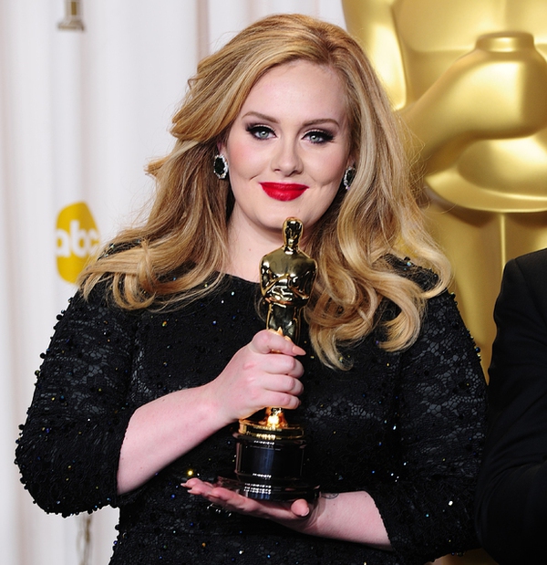 Bí mật trị giá 20 tỷ đồng đằng sau vẻ đẹp của Adele tại Oscar 2013 2