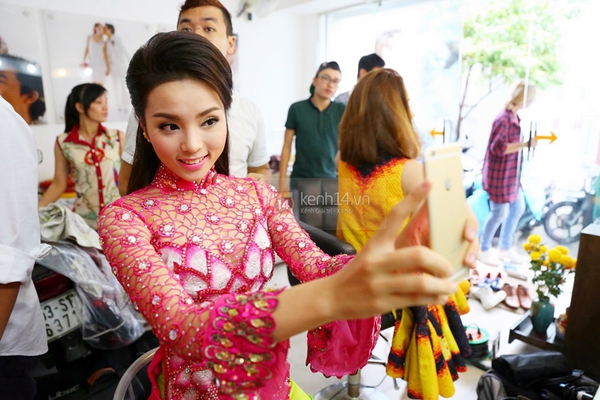 24 bức ảnh lưu giữ khoảnh khắc đáng nhớ showbiz Việt năm 2014 23