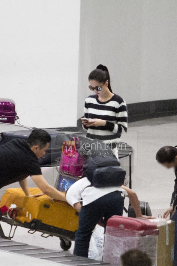 Ngọc Trinh nổi bần bật tại sân bay khi trở về từ show Victoria's Secret  4