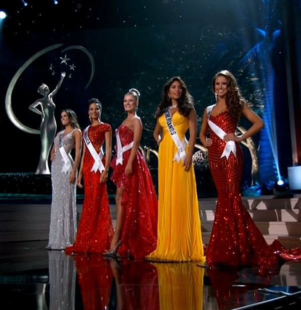 Đại diện Colombia đăng quang Hoa hậu Ho&agrave;n vũ 2015 6