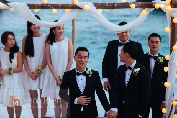 Toàn cảnh lễ cưới đẹp như cổ tích của NTK Adrian Anh Tuấn và bạn trai 12