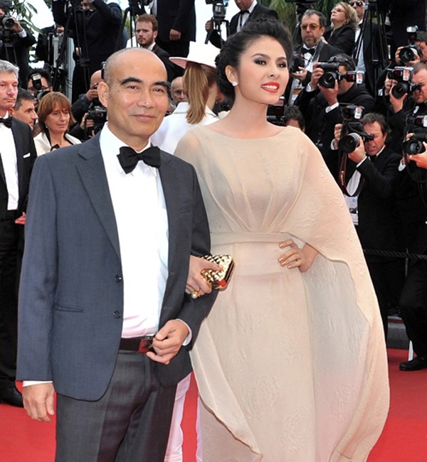 Cận cảnh trang phục của sao Việt trên thảm đỏ Cannes 2013 8