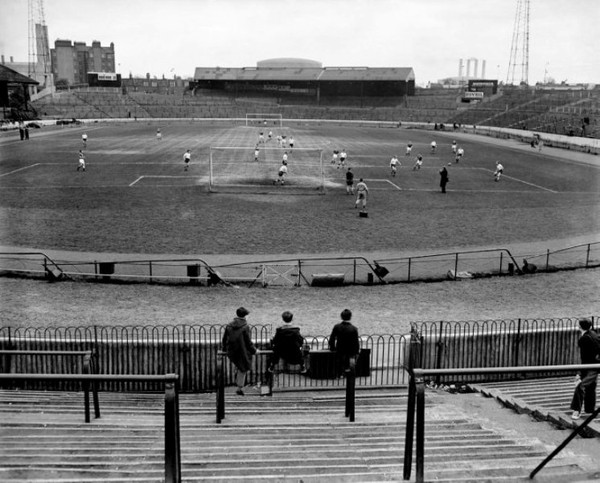 Ký ức Stamford Bridge qua những bức ảnh đen trắng 23