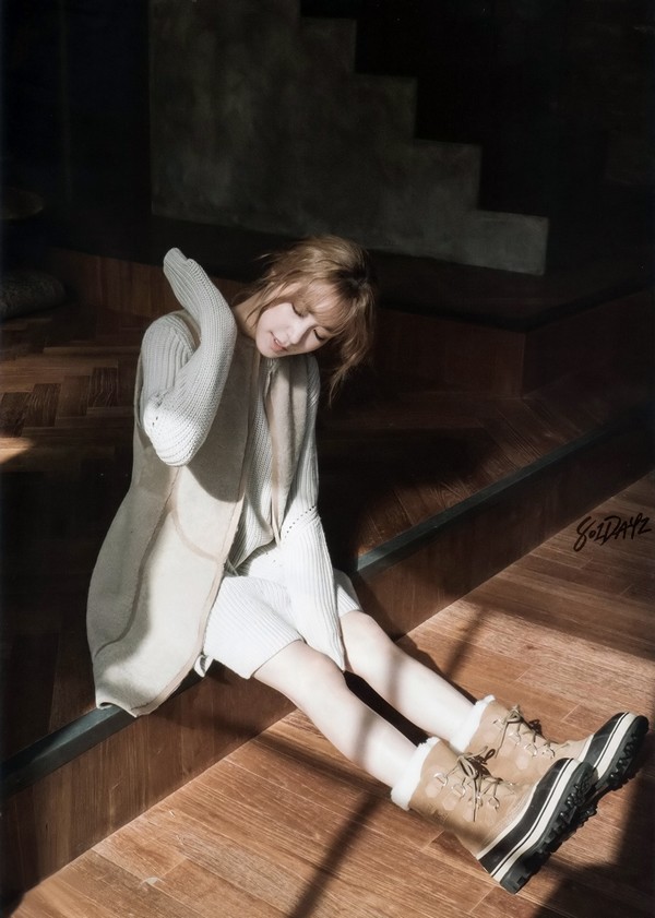 Ngây ngất với chùm ảnh long lanh của sao Hàn trên tạp chí tháng 11 12