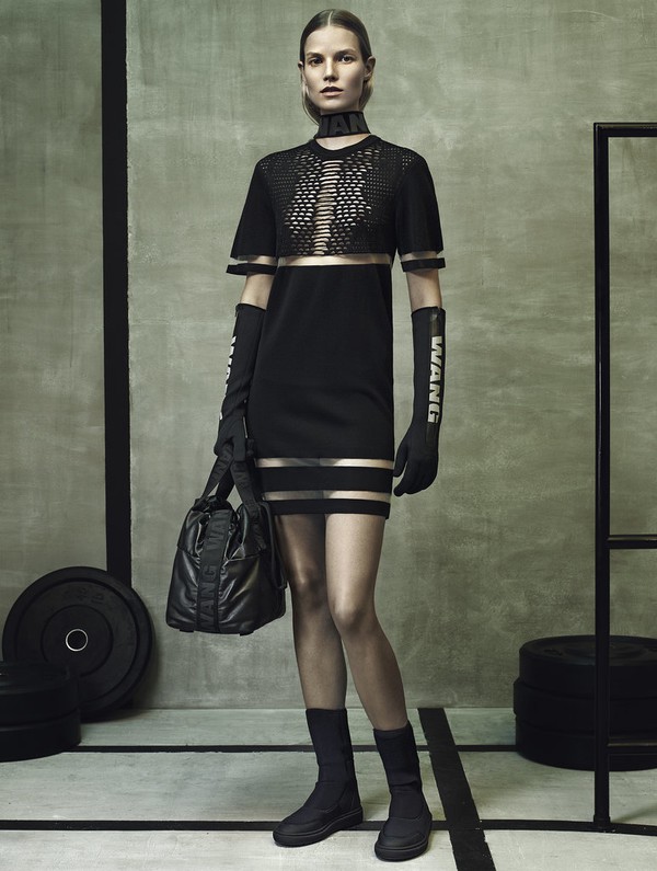Tín đồ thời trang toàn thế giới xếp hàng thâu đêm chờ mua Alexander Wang x H&M 14