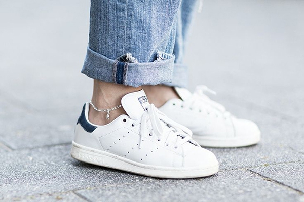 Kết quả hình ảnh cho giày sneaker trắng