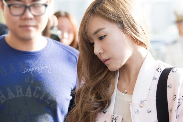 4 kiểu t&oacute;c quen thuộc cho khu&ocirc;n mặt d&agrave;i của Tiffany (SNSD) 11