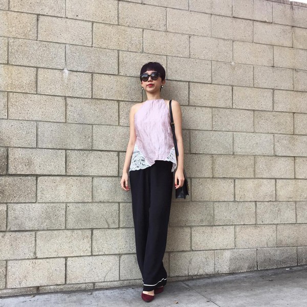 Street style "mu&ocirc;n h&igrave;nh mu&ocirc;n vẻ" của sao Việt v&agrave; sao thế giới 3