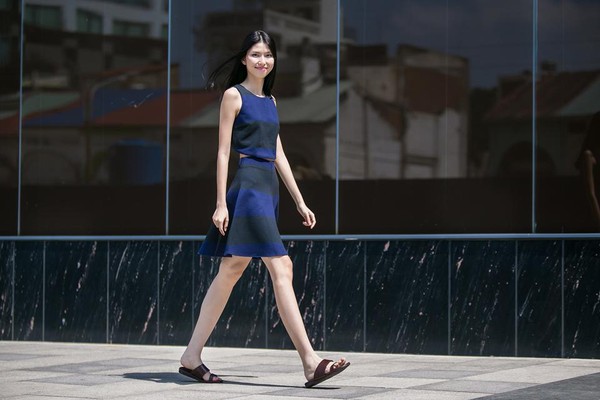 4 nàng "chân dài" mặc gì cũng đẹp của làng mẫu Việt 30