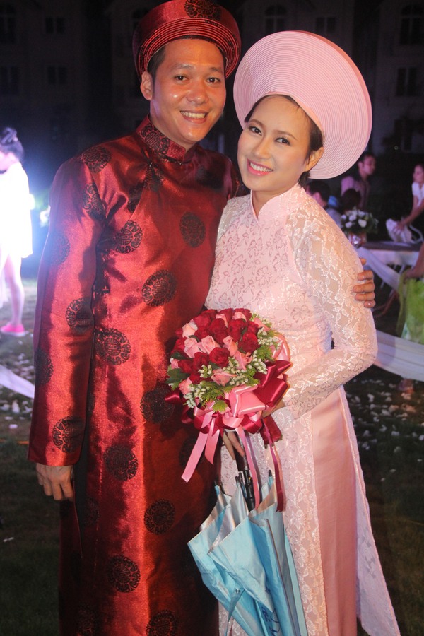 Chiêm ngưỡng loạt váy cưới của sao Việt - Hoa - Hàn kết hôn năm 2014 30