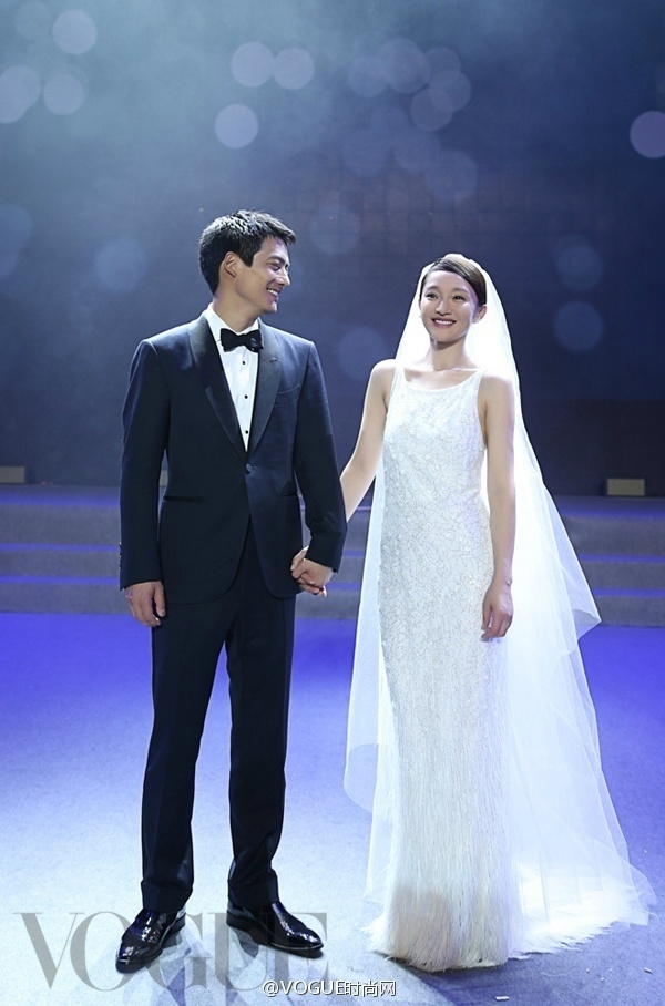 Chiêm ngưỡng loạt váy cưới của sao Việt - Hoa - Hàn kết hôn năm 2014 38