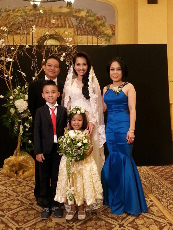Chiêm ngưỡng loạt váy cưới của sao Việt - Hoa - Hàn kết hôn năm 2014 17