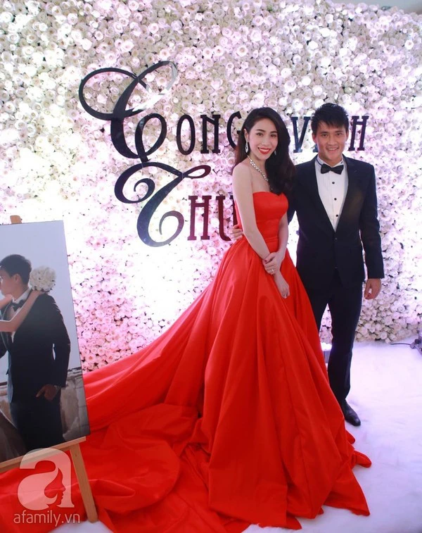 Chiêm ngưỡng loạt váy cưới của sao Việt - Hoa - Hàn kết hôn năm 2014 1
