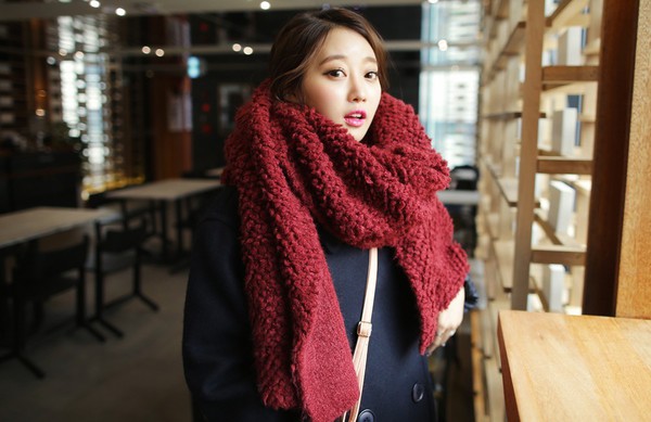 Tường tận những c&aacute;ch qu&agrave;ng cho loạt kiểu khăn m&ugrave;a lạnh 8