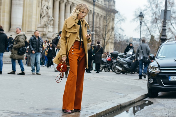 Street style đáng ngắm của các fashionista tại Haute Couture Fashion Week 1