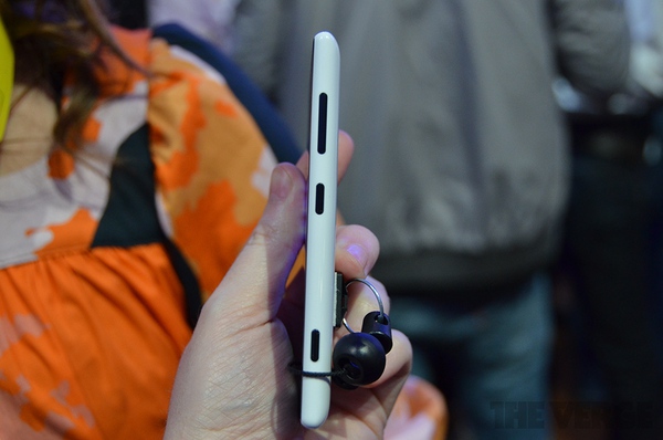 Lumia 520 và 720: Giá quá rẻ mà lại "chất" 15