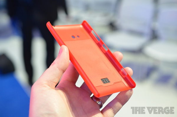 Lumia 520 và 720: Giá quá rẻ mà lại "chất" 17
