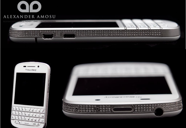 Lộ diện BlackBerry Q10 phiên bản... đại gia 2