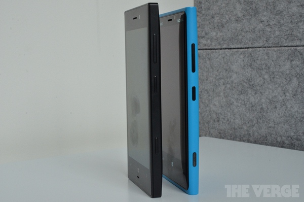 Trên tay Lumia 928 - Bản nâng cấp hoàn hảo của 920 9