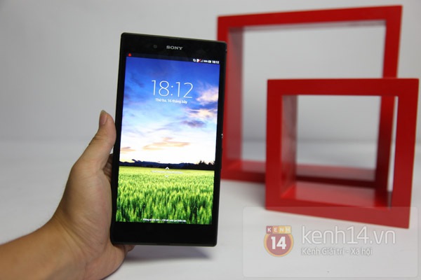 Cận cảnh Sony Xperia Z Ultra tại Việt Nam 9