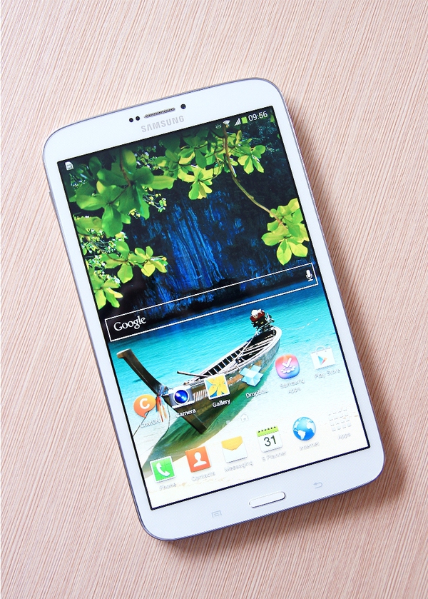 Cận cảnh Galaxy Tab 3 8 inch - Tablet kết hợp smartphone 1