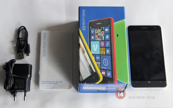 Cận cảnh Nokia Lumia 625 tại Việt Nam 4