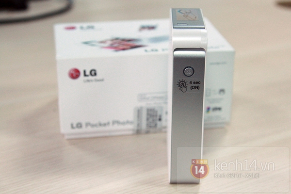 Cận cảnh LG Pocket Photo - Máy in không dây dành cho smartphone 7