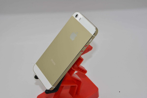 Lộ diện hình ảnh rõ nét phiên bản màu mới trên iPhone 5S 3