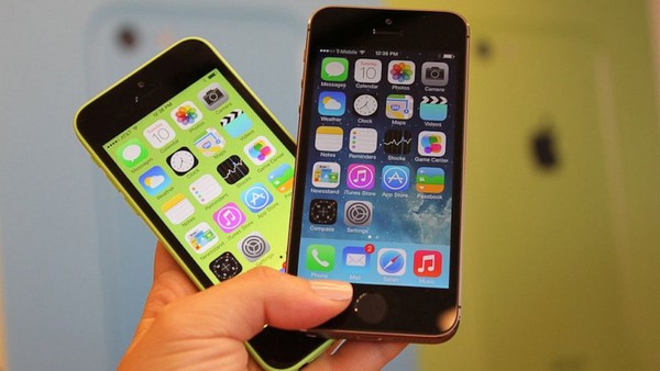 Vừa ra mắt, iPhone 5S cùng iPhone 5C đã phải chịu... cực hình 1