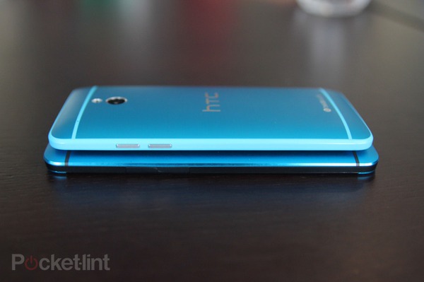Cận cảnh HTC One Mini phiên bản xanh ngọc 3