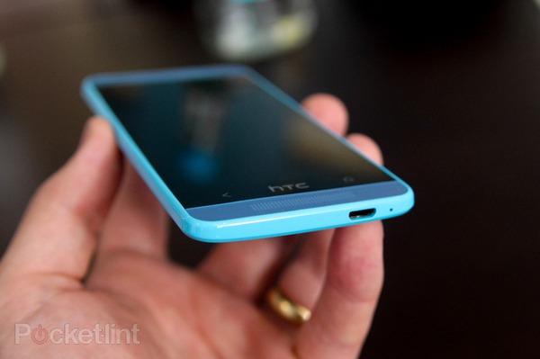 Cận cảnh HTC One Mini phiên bản xanh ngọc 7