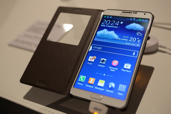 Samsung bứt ph&aacute; vượt Apple? 6