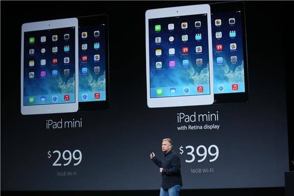 Đồng sáng lập Apple nói không với iPad mới 4